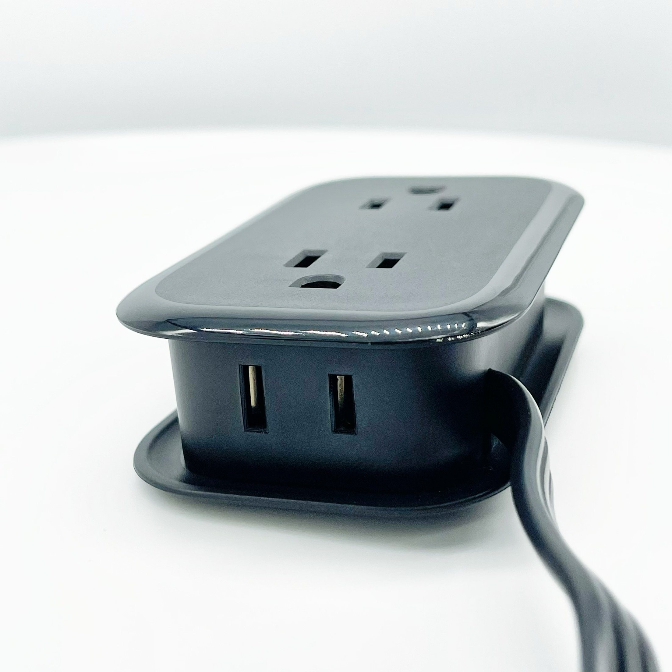 Us Standard Four Position Fast Charging Socket with USB