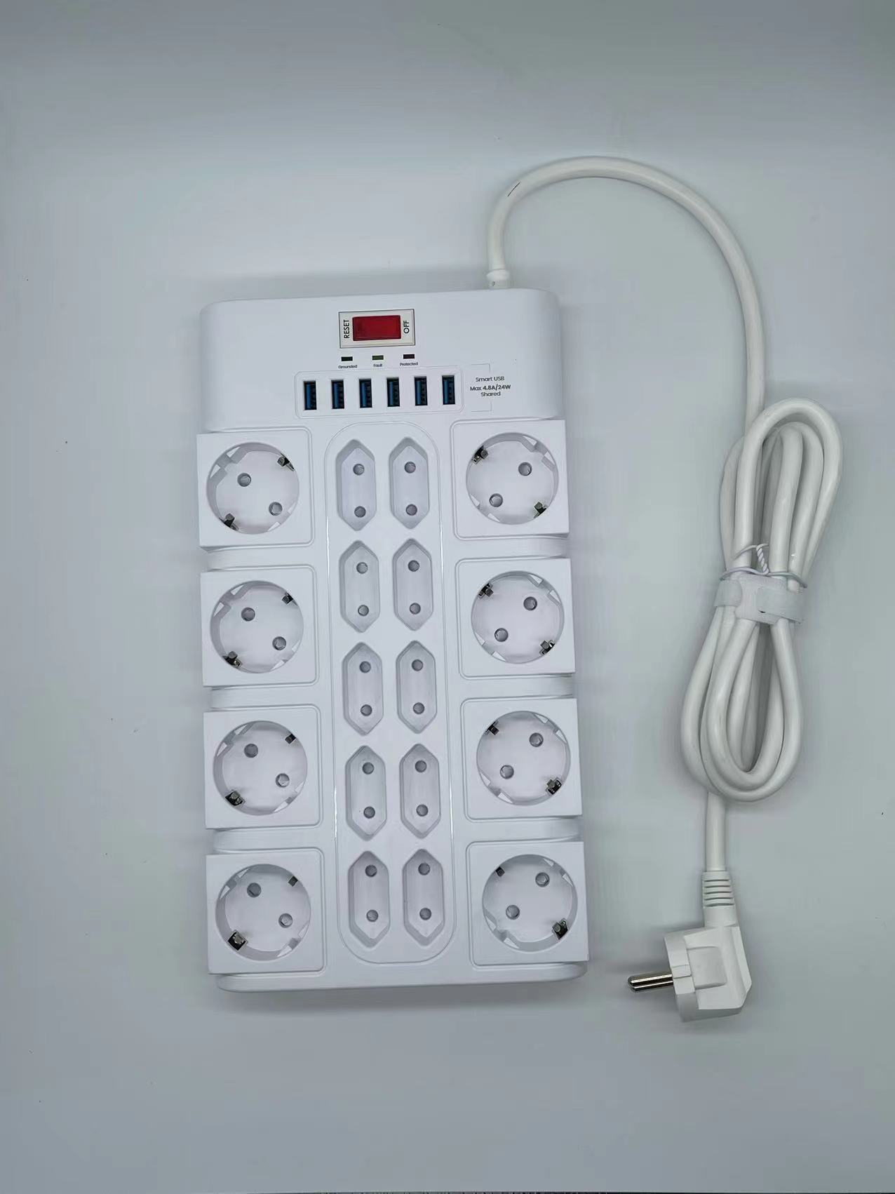 Ultra-high efficiency 18 way German Surge Protector Europe Extension Sockets with 6 USB charge 