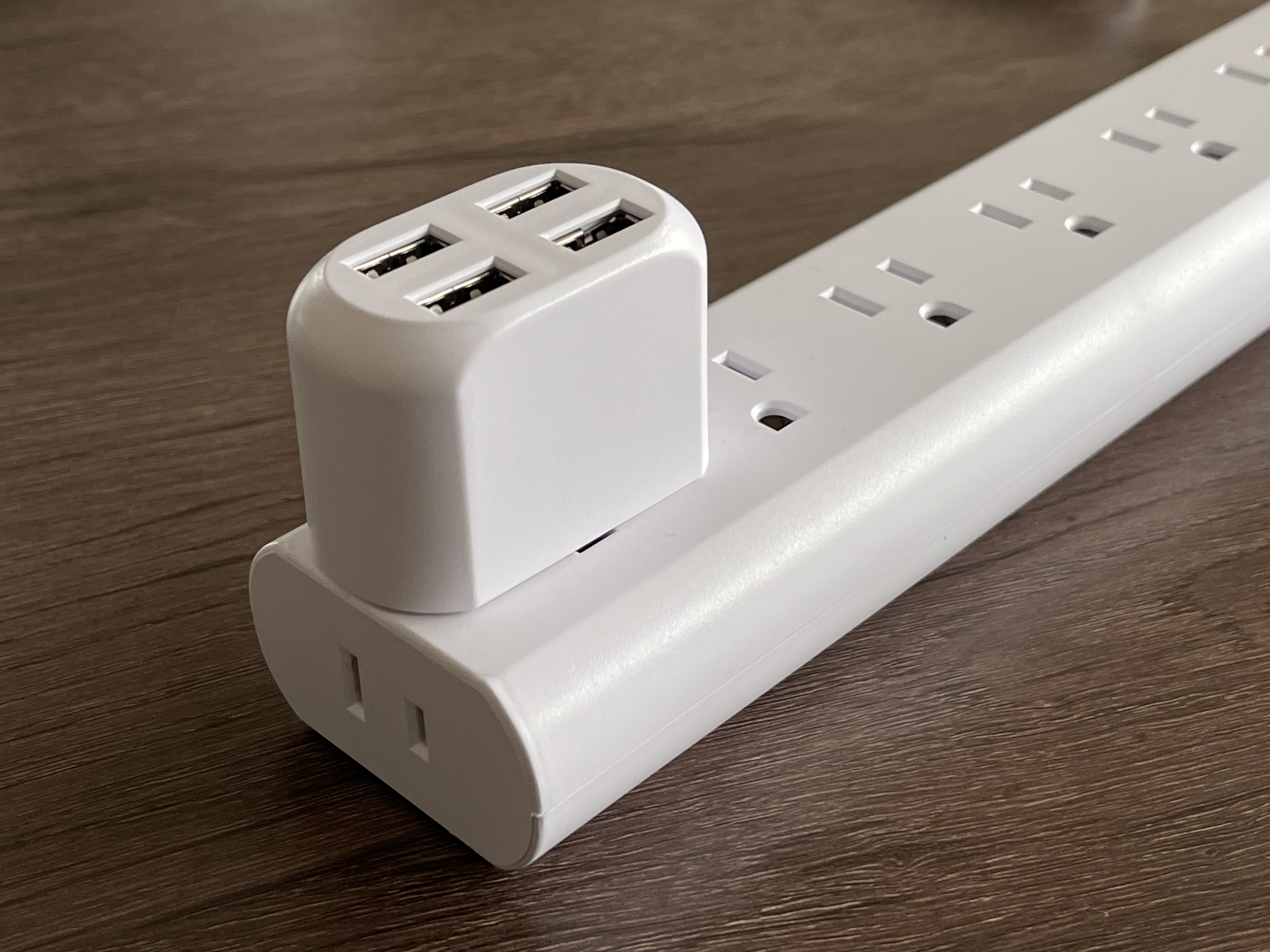 Office USA Multifunctional 7 Outlet US Surge Protector Power Strip with 4 USB Charge